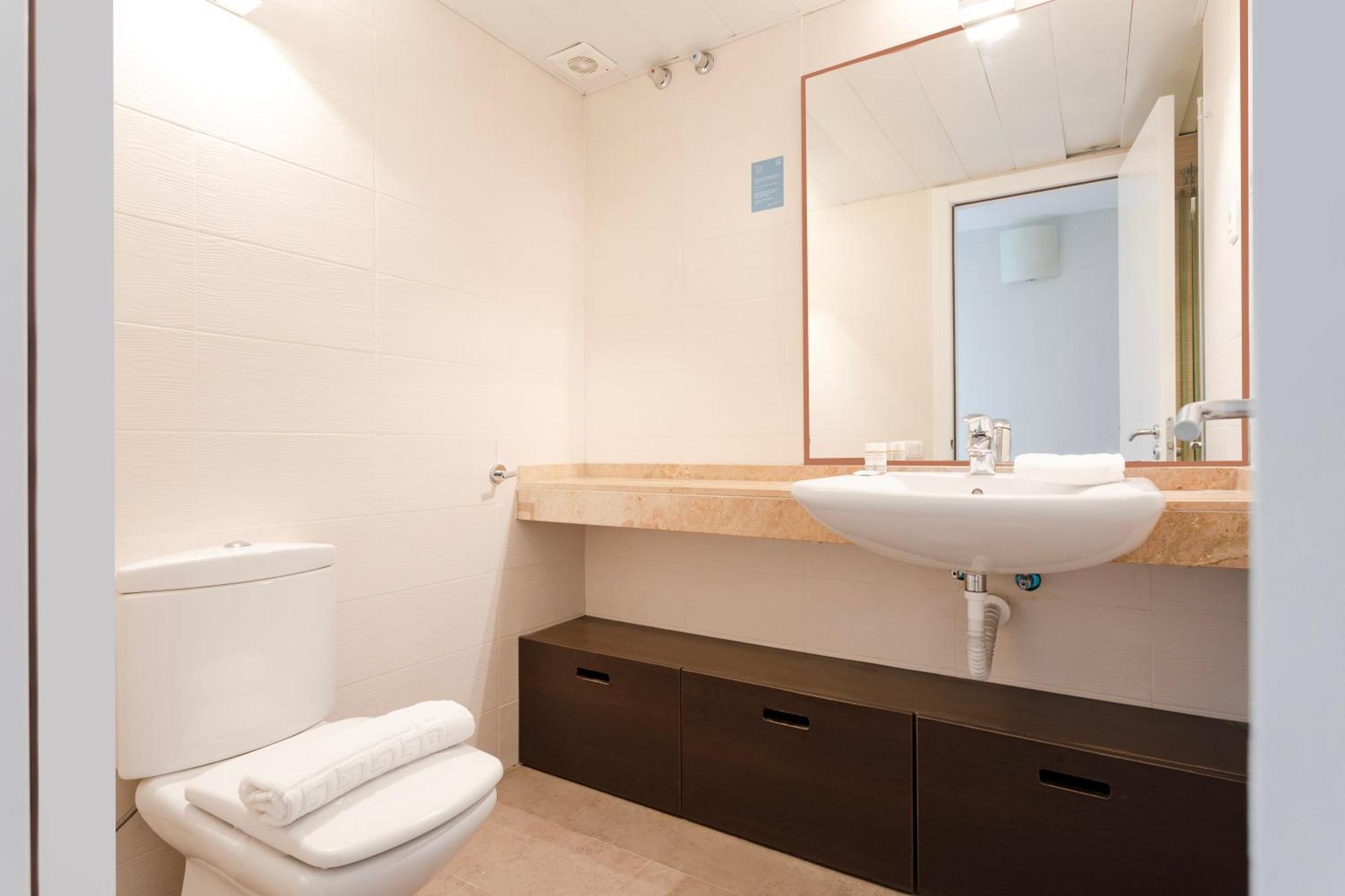 Ab Diagonal Sant Adria De Besosアパートメント エクステリア 写真